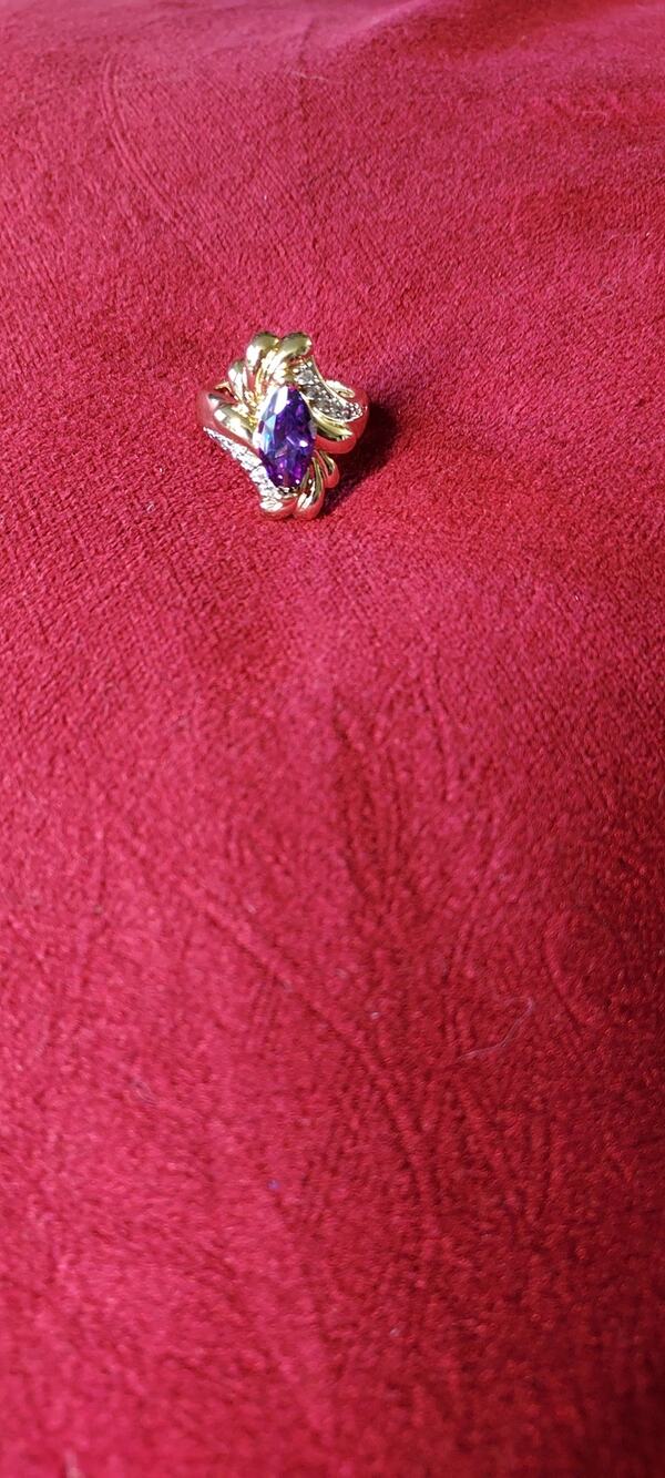 Purple Marquise Gemstone Ring Gold Tone Costume Jewelry Size 5